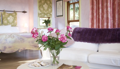 Estudio romántico, no fumadores, cocina básica (Amelies petite maison)