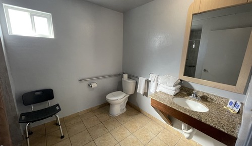 Habitación individual económica, 1 cama de matrimonio grande