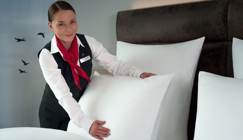 Park, Sleep & Fly incl. 10 days free parking 1x Airport shuttle (only valid with flight ticket)