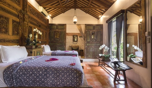 Villa ejecutiva, 2 habitaciones, cocina básica, vistas a la piscina