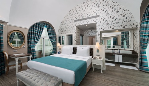 Platinum Villa Suite