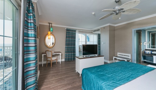 King Suite, Sea View