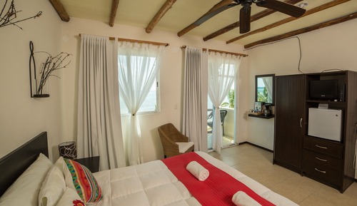 Habitación superior, 1 cama de matrimonio grande, vistas al mar
