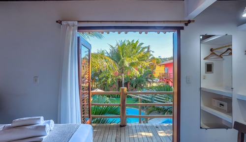 Bungalow Deluxe (Superior)