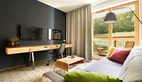 Apartamento de diseño, 1 habitación, cocina básica, vistas a la montaña