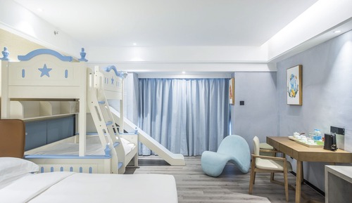 Habitación familiar (1 King Bed & 1 Bunk Bed)