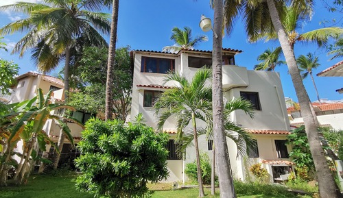 Deluxe Villa, 2 Bedrooms, Partial Ocean View, Beachside