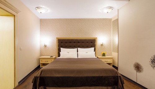 Habitación Deluxe doble, 1 cama de matrimonio grande, bañera de hidromasaje