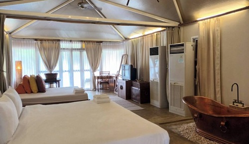 Tent Villa for 4