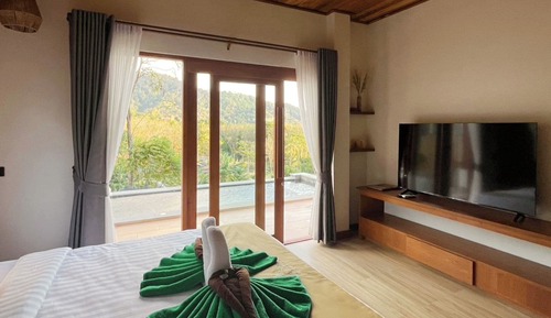 Alama Pool Villa