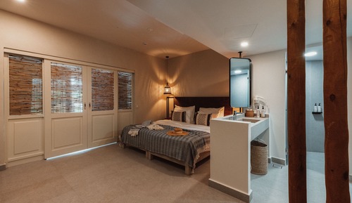 Suite junior, piscina privada, vistas al jardín