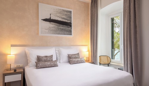 Suite, vistas al mar, en edificio anexo