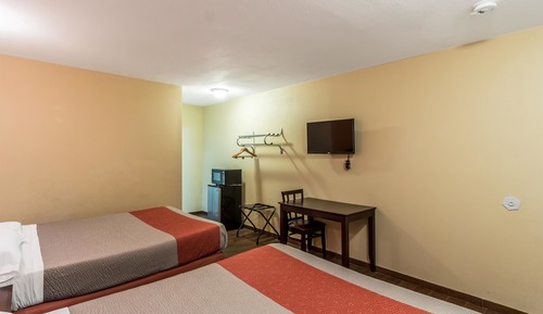 Habitación Deluxe, 2 camas de matrimonio, fumadores, frigorífico y microondas
