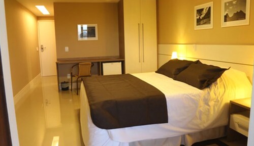 Quarto Duplo com Banheira de Hidromassagem