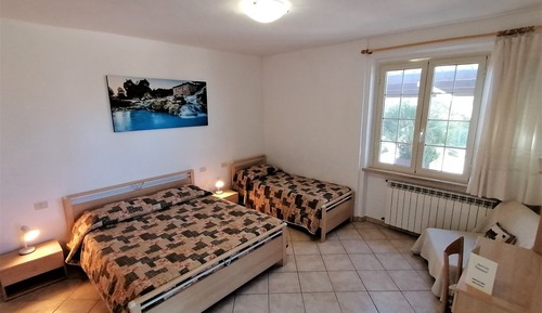 Habitación triple clásica