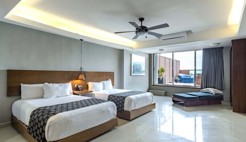 Suite junior, bañera de hidromasaje