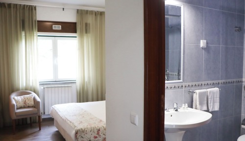 Habitación estándar con 1 cama doble o 2 individuales