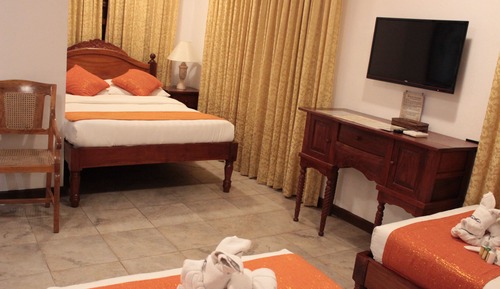 Dormitorio compartido (Sinco Estrella)