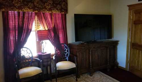 Suite de lujo, bañera de hidromasaje (Valentine One at All Seasons Inn)