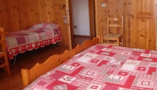 Habitación triple, vistas a la montaña