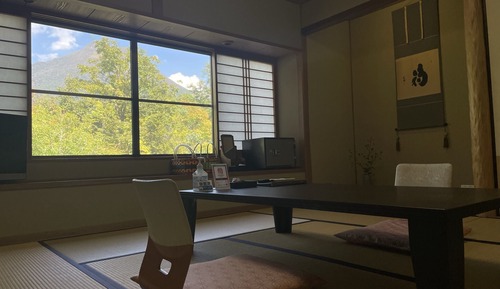 Habitación tradicional, baño compartido, vistas a la montaña (Standard Japanese Style)