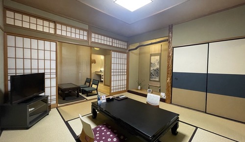 Habitación tradicional con 2 camas individuales (Japanese Style with Hot Spring Bath)