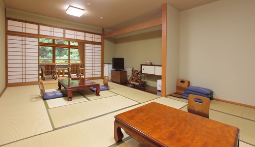 Habitación tradicional, baño compartido (Ishi, For 1-7, JP Wstrn ,Cedar Bath)