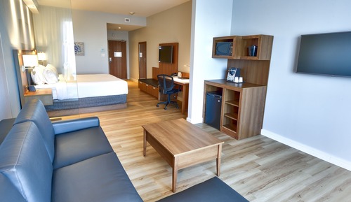 Suite, 1 cama de matrimonio grande con sofá cama