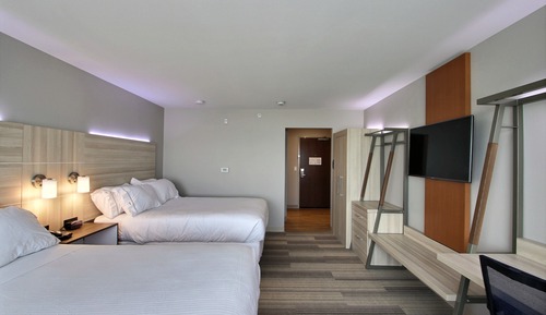 Habitación estándar, 2 camas de matrimonio (Mobility, Accessible Tub)