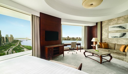 Horizon, Habitación Premier, 1 cama de matrimonio grande, vistas al río