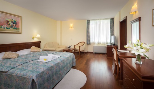 Habitación familiar, balcón