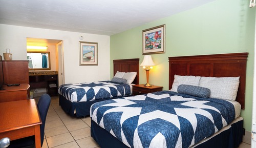 Deluxe Double Room Single Use, 2 Queen Beds