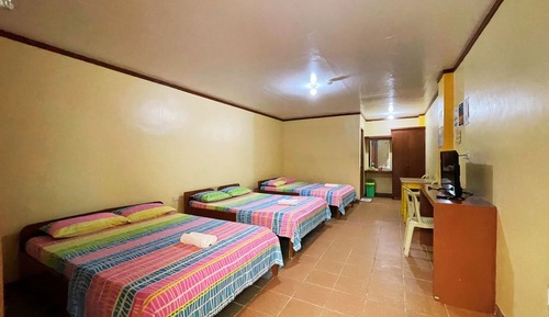Deluxe Family Room