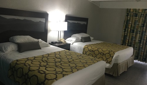 Suite estudio, 2 camas de matrimonio, no fumadores