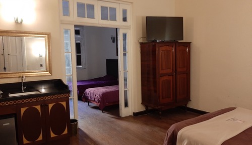 Apartamento familiar, 2 habitaciones, frigorífico, vistas a la ciudad