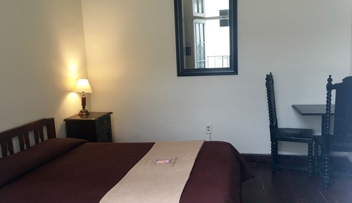 Habitación doble, baño privado