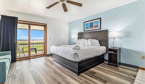Habitación tradicional, 1 cama de matrimonio grande con sofá cama, balcón, vistas al lago