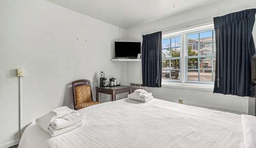 Habitación económica, 1 cama de matrimonio