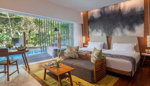 Impressive Lagoon Pool Suite - 2 Double Beds