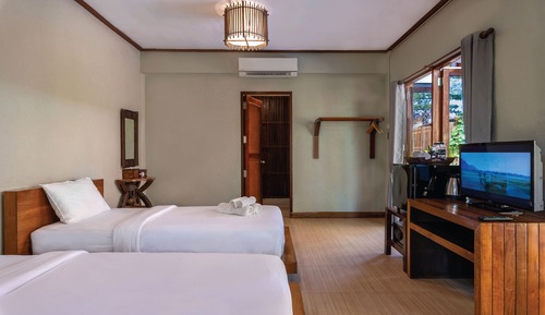 Pool Side Room