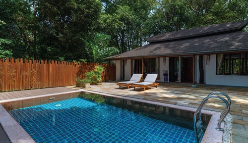 Pool Suite