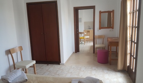 Triple Suite, Pool View