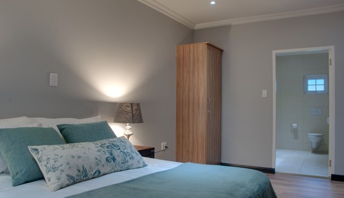 Apartamento Deluxe, 4 habitaciones, cocina, vistas a la piscina