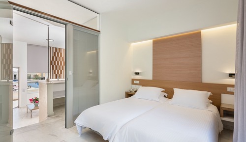 Apartamento familiar, piscina privada