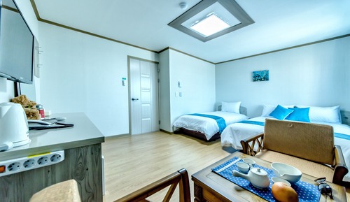 Habitación con 2 camas individuales