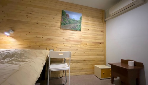 Habitación superior, 1 cama de matrimonio grande, baño privado