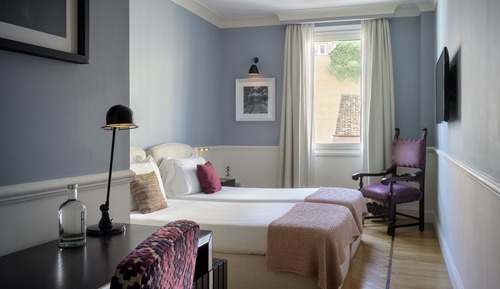 Habitación superior con 1 cama doble o 2 individuales