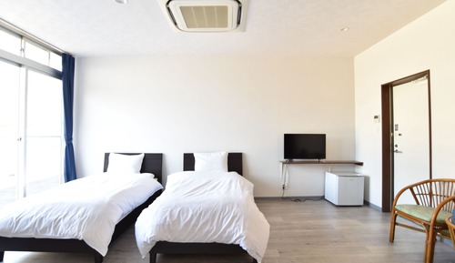 Habitación (Western, 8 tatami, with Bathtub)