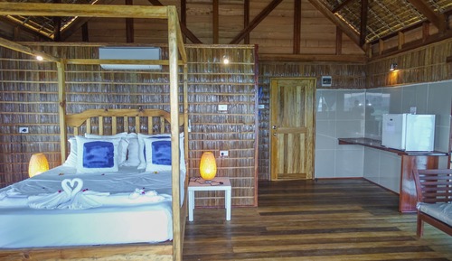 Habitación Deluxe doble, 1 cama de matrimonio, vistas al mar, sobre el agua