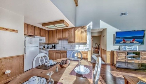 Apartamento Confort, 2 habitaciones, vistas parciales al lago